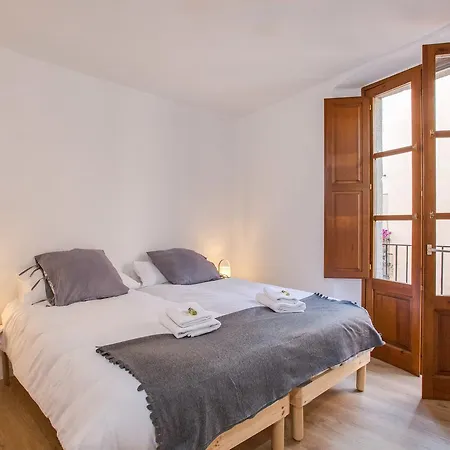 Flateli Cort Reial Apartman Girona